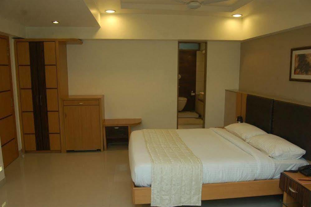 Hotel Grace Residency Mumbai (Bombay)